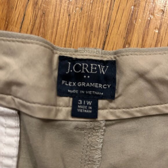 J. Crew Flex Gramercy 31W Khaki shorts mens - Picture 2 of 2